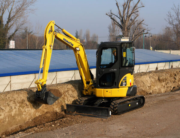 Minipelle 3,5 tonnes - Komatsu PC35MR-3 – Image 4