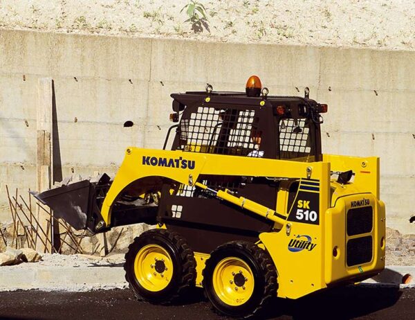 Chargeuse compacte sure pneus 1,8 tonnes - Komatsu SK510-5 – Image 3