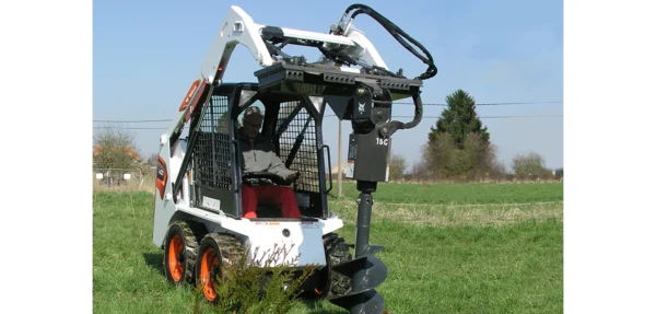 Chargeuse compacte sure pneus 1,9 tonnes - Komatsu S100 – Image 4