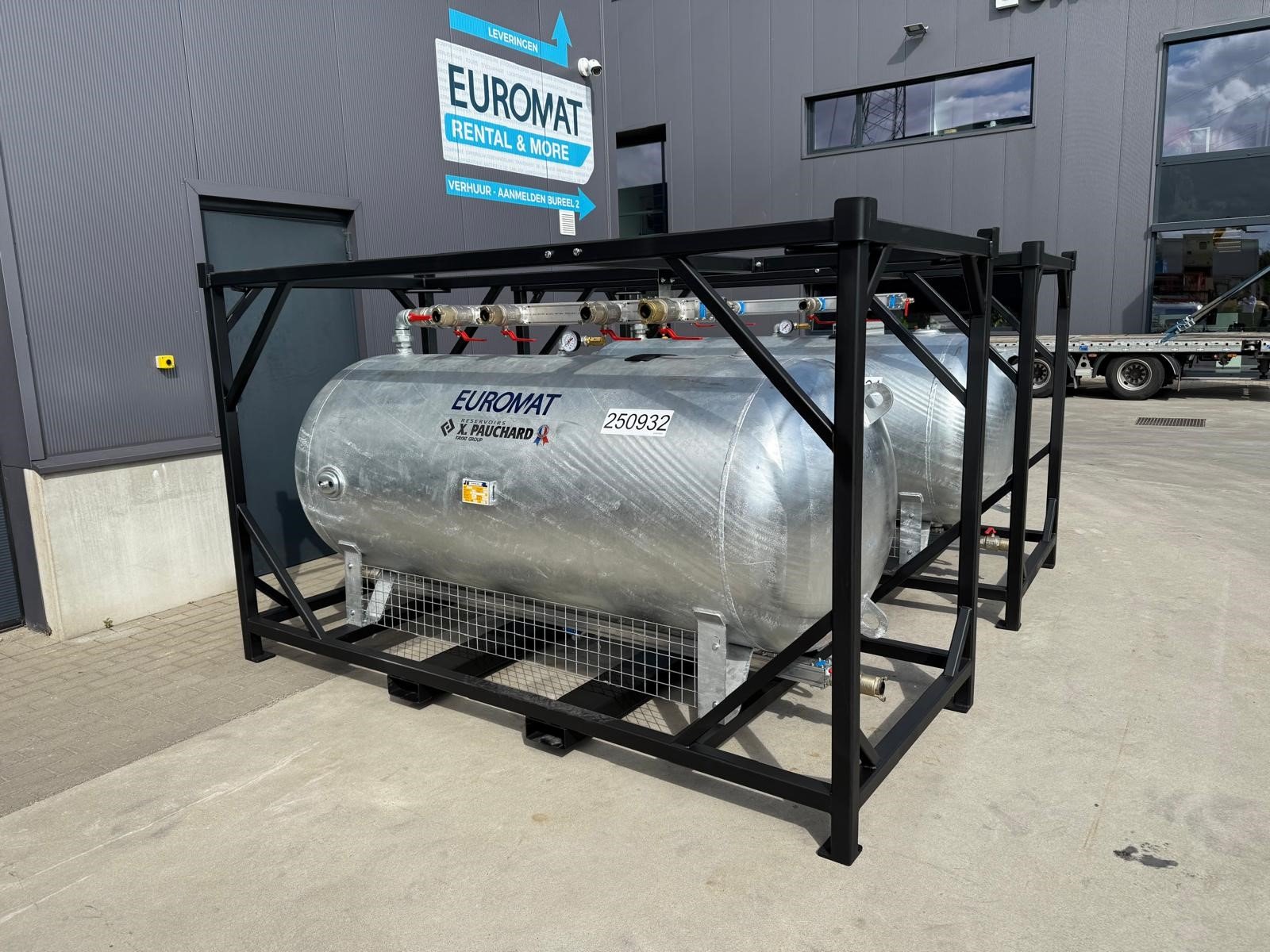 Persluchttank 2000l (Horizontaal) 14 Persluchttank 2000l